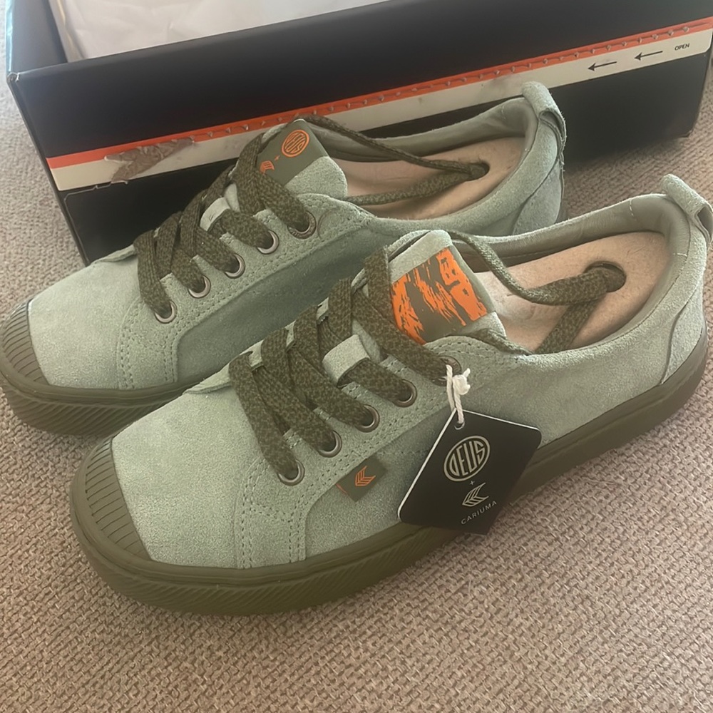 Cariuma x DEUS OCA Low Canvas Sneaker